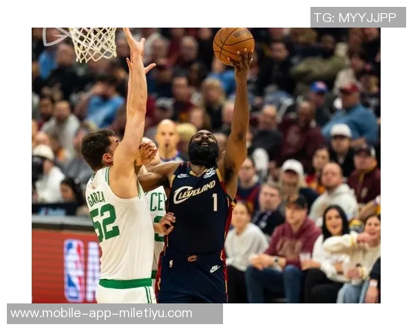 哈登与莱昂纳德下半场表现低迷合计仅得10分不敌角色球员科比布朗